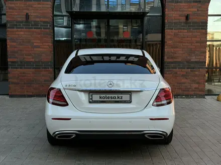 Mercedes-Benz E 200 2016 года за 17 500 000 тг. в Павлодар – фото 5