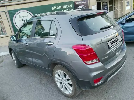 Chevrolet Tracker 2021 года за 8 200 000 тг. в Караганда – фото 3