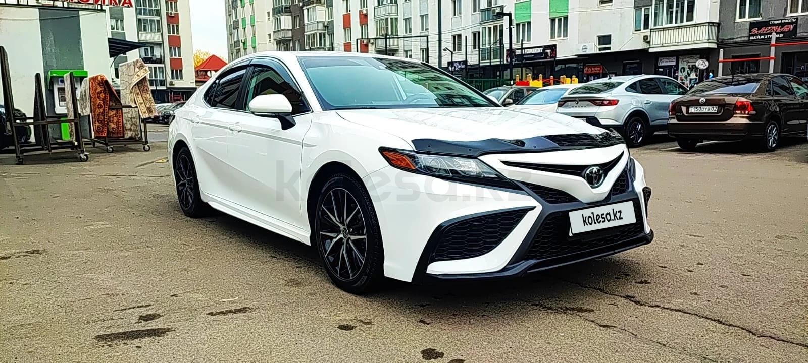 Toyota Camry 2021 г.