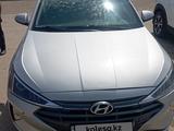 Hyundai Elantra 2019 года за 8 500 000 тг. в Астана – фото 2