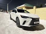 Lexus RX 500h 2023 годаүшін38 000 000 тг. в Павлодар