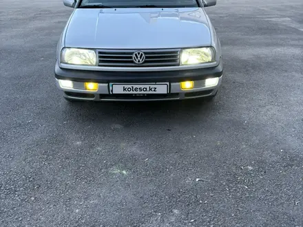 Volkswagen Vento 1993 года за 2 750 000 тг. в Тараз – фото 17