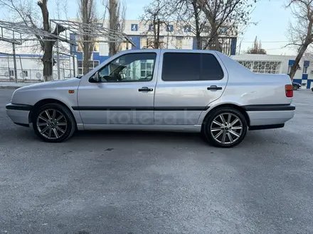 Volkswagen Vento 1993 года за 2 750 000 тг. в Тараз – фото 24