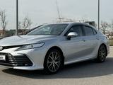 Toyota Camry 2021 годаүшін18 700 000 тг. в Алматы – фото 3