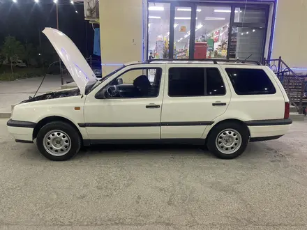 Volkswagen Golf 1993 года за 1 300 000 тг. в Туркестан – фото 3