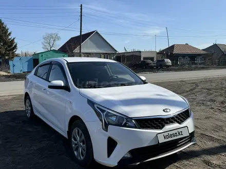 Kia Rio 2021 года за 8 800 000 тг. в Усть-Каменогорск