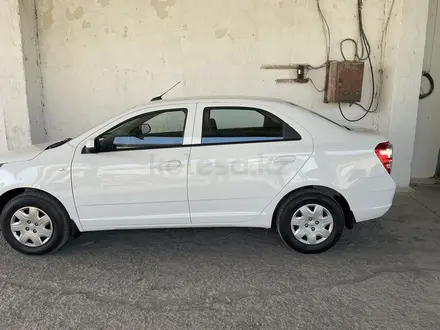 Chevrolet Cobalt 2022 года за 6 150 000 тг. в Атырау – фото 2