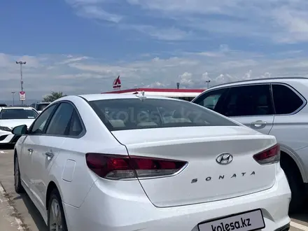 Hyundai Sonata 2019 года за 5 500 000 тг. в Шымкент – фото 4