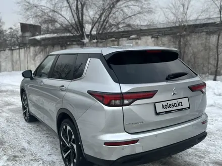 Mitsubishi Outlander 2021 года за 13 400 000 тг. в Алматы – фото 6