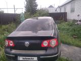 Volkswagen Passat 2006 годаүшін2 500 000 тг. в Самарское – фото 2