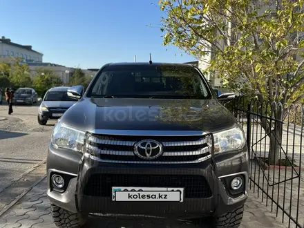 Toyota Hilux 2017 года за 15 800 000 тг. в Актау