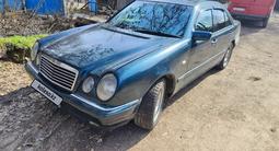 Mercedes-Benz E 230 1997 года за 2 500 000 тг. в Каскелен – фото 2