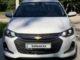 Chevrolet Onix 2023 года за 5 600 000 тг. в Жезказган