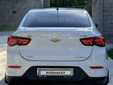 Chevrolet Onix 2023 года за 5 600 000 тг. в Жезказган – фото 4