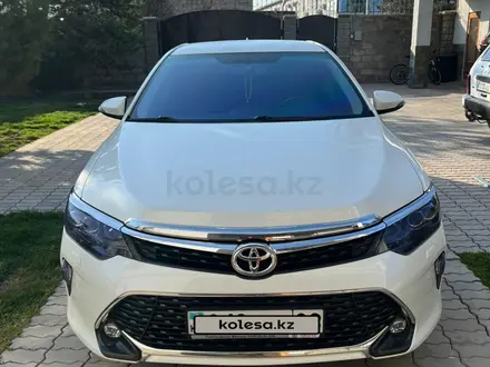 Toyota Camry 2017 года за 14 200 000 тг. в Тараз