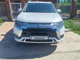 Mitsubishi Outlander 2022 годаfor11 800 000 тг. в Атырау