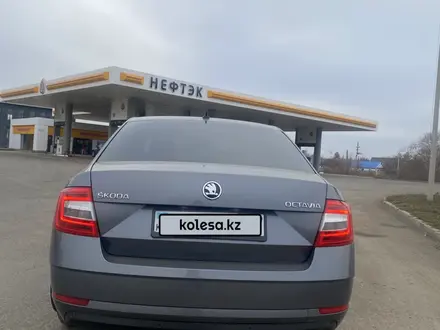 Skoda Octavia 2018 года за 8 500 000 тг. в Уральск – фото 4