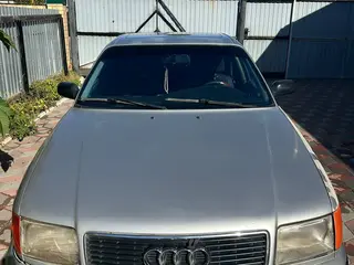 Audi 100, 1993