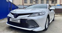 Toyota Camry 2018 года за 15 500 000 тг. в Атырау