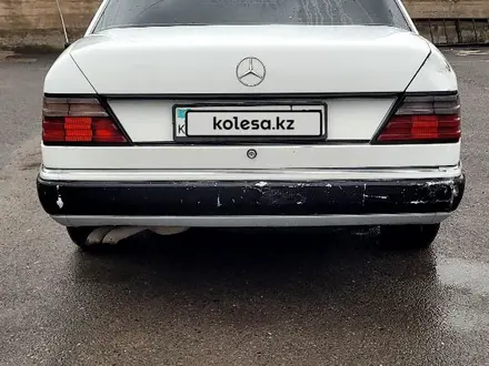 Mercedes-Benz E 260 1989 года за 1 400 000 тг. в Шымкент – фото 5