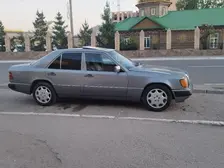 Mercedes-Benz E-Class, 1992