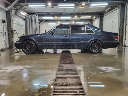 Mercedes-Benz S 500 1996 года за 5 500 000 тг. в Атырау – фото 3