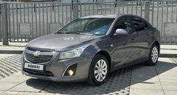 Chevrolet Cruze 2013 года за 3 850 000 тг. в Актобе – фото 3