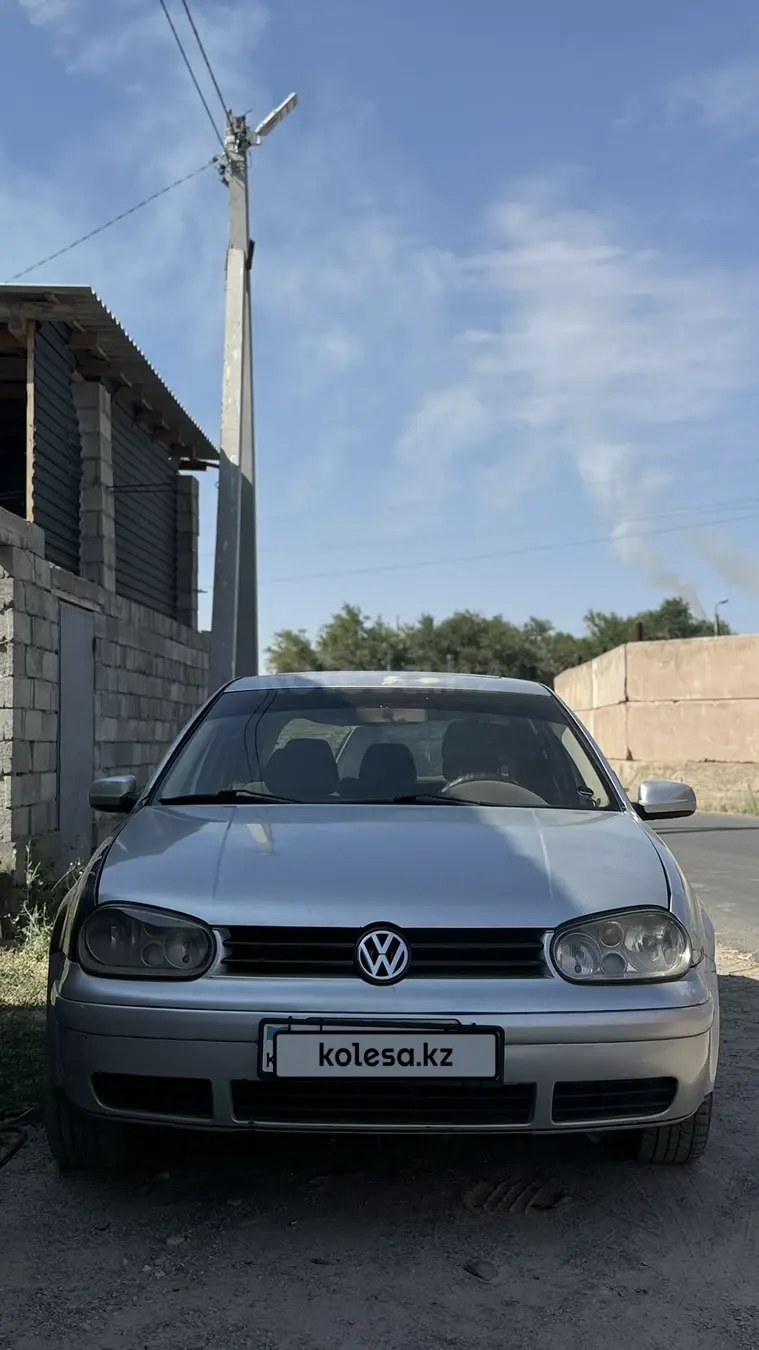 Volkswagen Golf, 2002