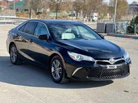 Toyota Camry 2015 годаfor5 500 000 тг. в Жанаозен