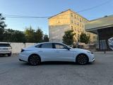 Hyundai Sonata 2022 года за 12 800 000 тг. в Шымкент – фото 2