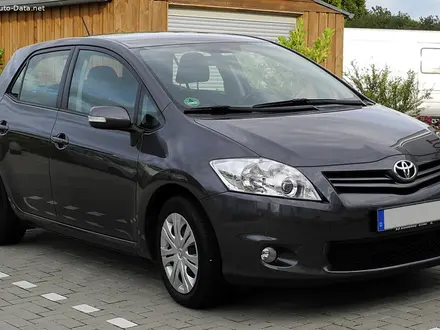 Toyota Auris 2010 года за 360 000 тг. в Павлодар