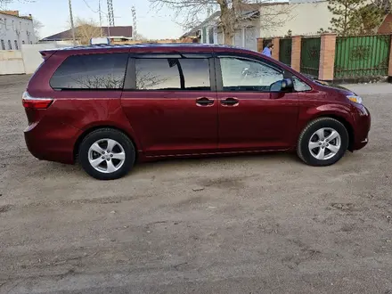 Toyota Sienna 2017 года за 16 000 000 тг. в Балхаш