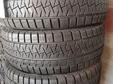 Зимние шины. за 90 000 тг. в Есик