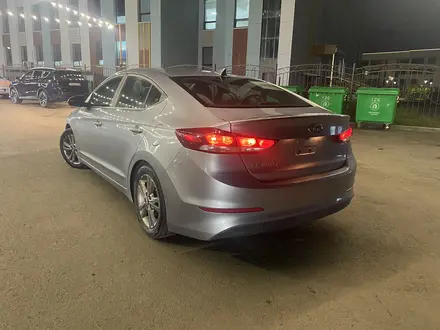 Hyundai Elantra 2016 года за 4 500 000 тг. в Астана – фото 3