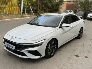Hyundai Elantra, 2023