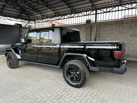 Jeep Gladiator 2022 года за 35 000 000 тг. в Алматы – фото 3