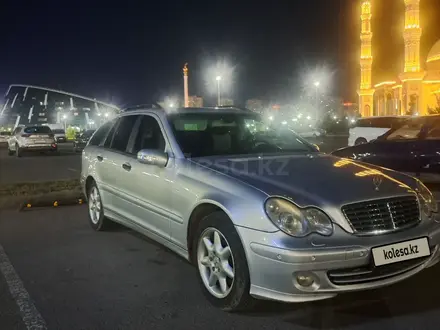 Mercedes-Benz C 180 2006 года за 5 200 000 тг. в Астана – фото 2