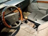 Mercedes-Benz E 200 1994 года за 1 200 000 тг. в Павлодар – фото 3