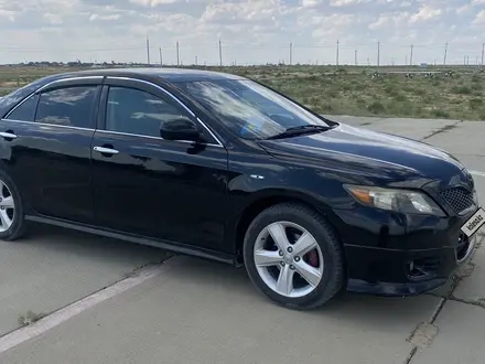 Toyota Camry 2006 года за 5 500 000 тг. в Атырау – фото 2