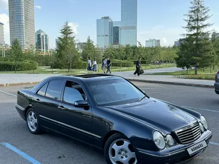 Mercedes-Benz E 320 1999 года за 8 900 000 тг. в Шымкент – фото 2