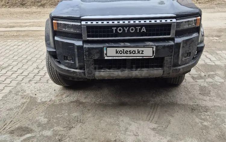 Toyota Land Cruiser Prado 2025 года за 33 500 000 тг. в Актобе