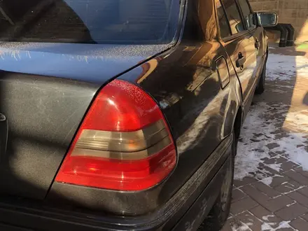 Mercedes-Benz C 180 1997 года за 2 700 000 тг. в Астана – фото 8