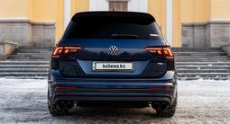 Volkswagen Tiguan 2017 года за 12 200 000 тг. в Алматы – фото 4