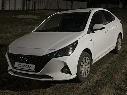 Hyundai Accent 2021 года за 6 500 000 тг. в Уральск
