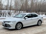 Toyota Camry 2020 года за 17 300 000 тг. в Астана – фото 3