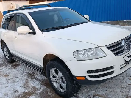 Volkswagen Touareg 2003 года за 4 500 000 тг. в Байконыр – фото 2