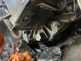 Раздатка редуктор двигатель 6.0 6.2 АКПП автомат за 100 000 тг. в Алматы – фото 5