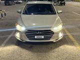 Hyundai Elantra 2018 года за 4 500 000 тг. в Актобе – фото 3