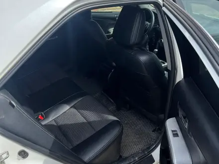 Toyota Camry 2014 года за 5 700 000 тг. в Актобе – фото 5