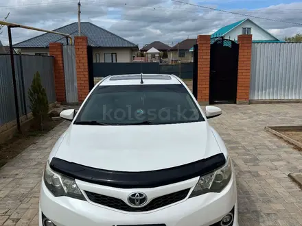 Toyota Camry 2014 года за 5 700 000 тг. в Актобе – фото 6